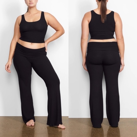 SKIMS Soft Lounge Black Stretch Modal Ribbed Foldover Waist Flare Pants … - Picture 1 of 4